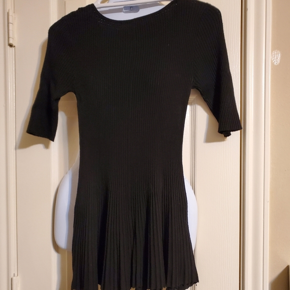 Chelsea & Theodore Black sweater - Picture 4 of 8